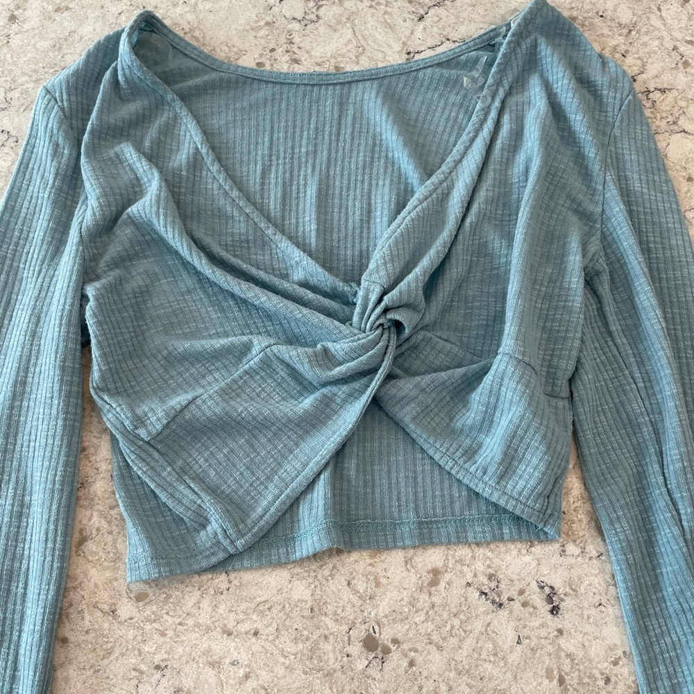 Cropped long sleeve